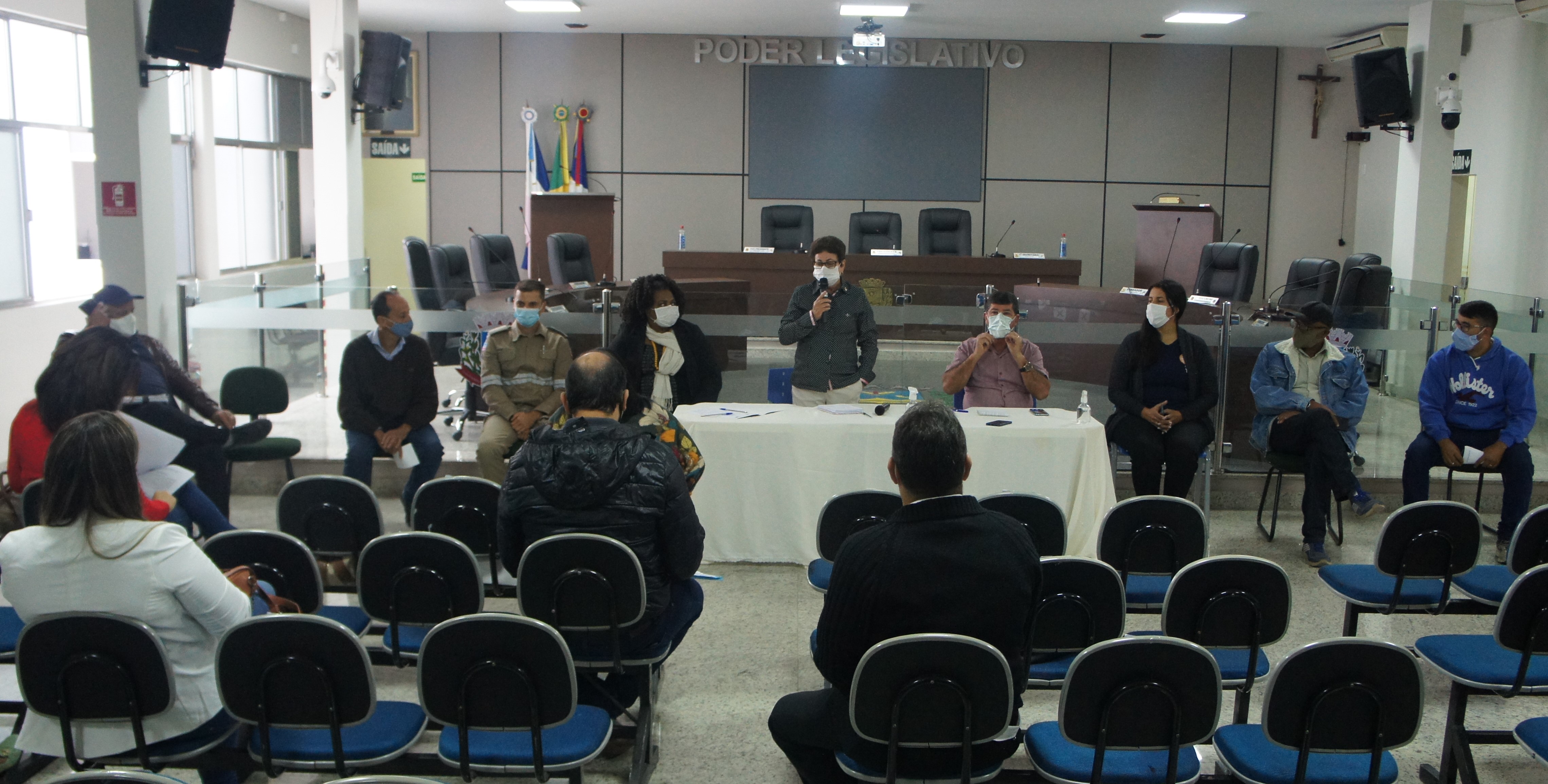 PODER LEGISLATIVO E EXECUTIVO RECEBEM REPRESENTANTES DO SAMU.